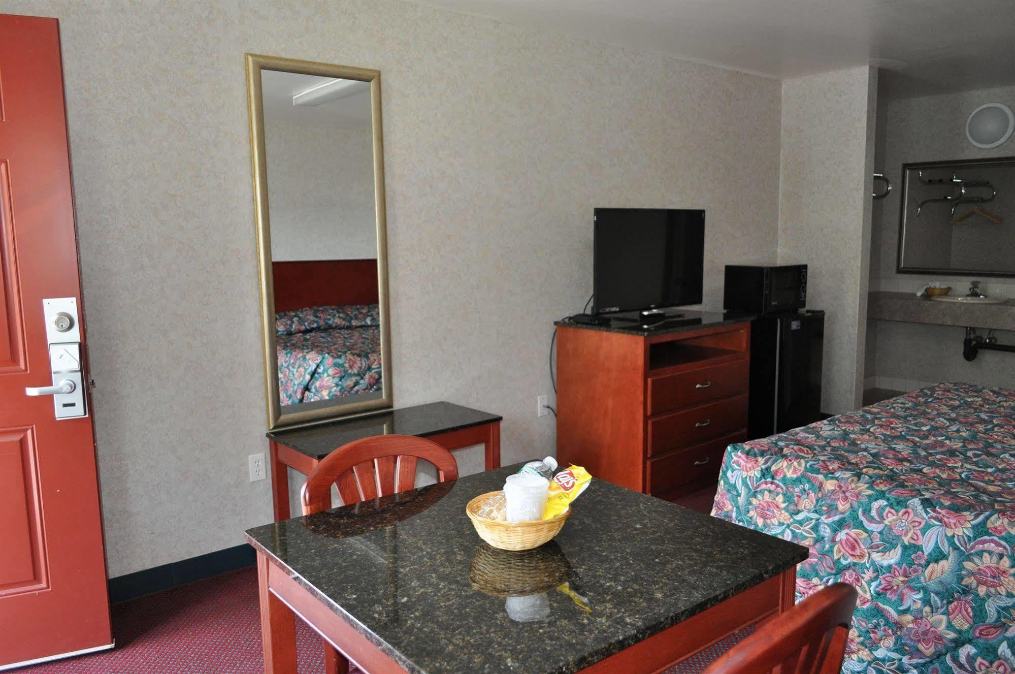 Atrium Inn & Suites Galloway Exteriér fotografie