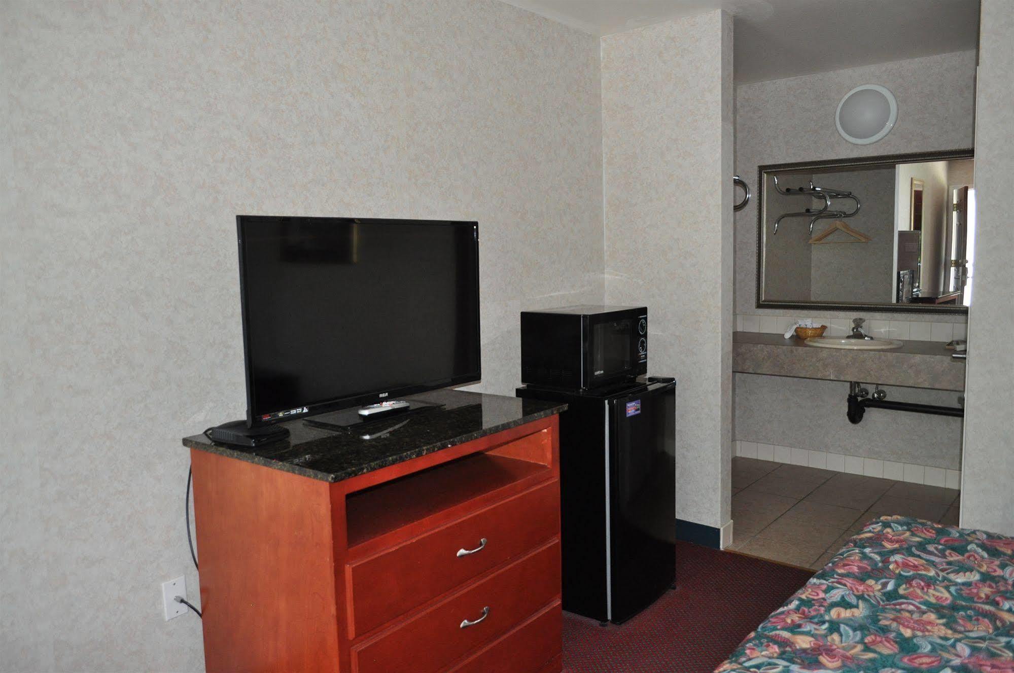 Atrium Inn & Suites Galloway Exteriér fotografie