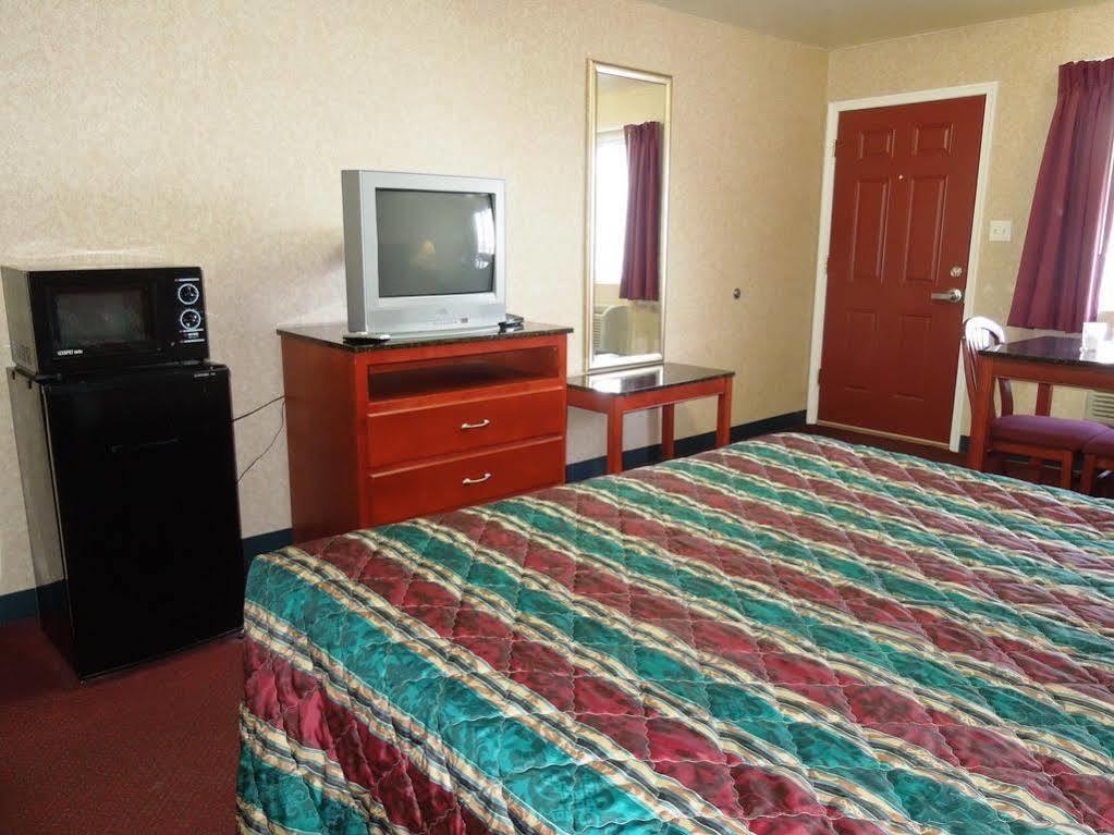 Atrium Inn & Suites Galloway Exteriér fotografie