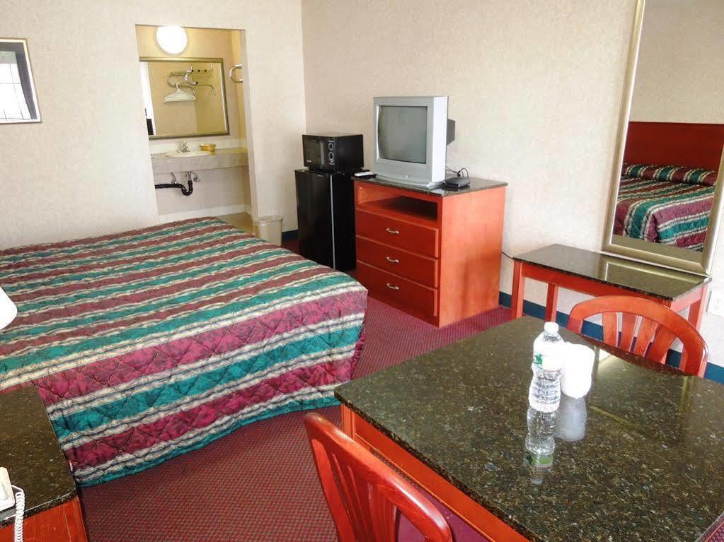 Atrium Inn & Suites Galloway Exteriér fotografie